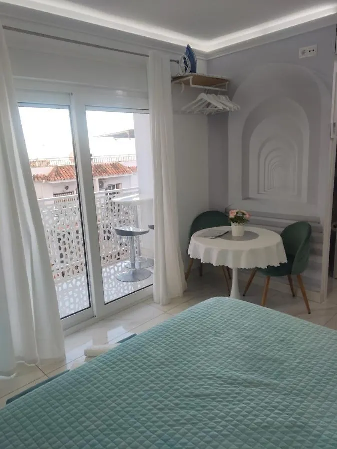 Silver Horizon Luxury Apartment 内尔哈